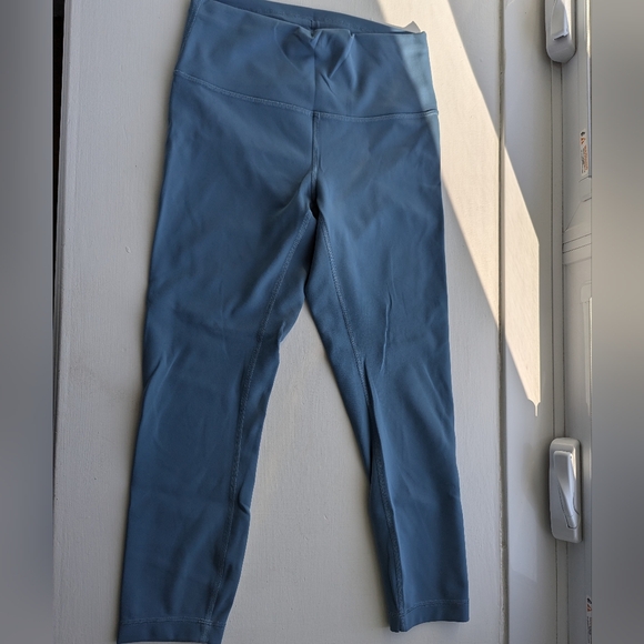 Lululemon Wunder Train High-Rise Crop 23" - Picture 2 of 8